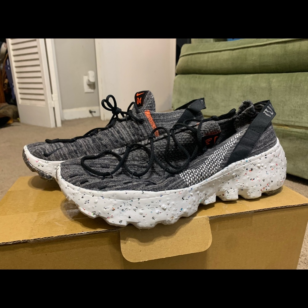 Nike Space Hippie 04